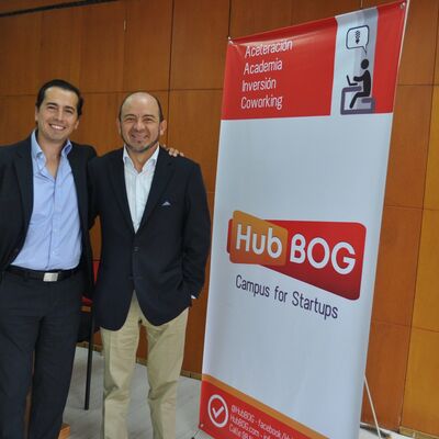 None_Con Ren&eacute; de HubBog_16376005774.jpg