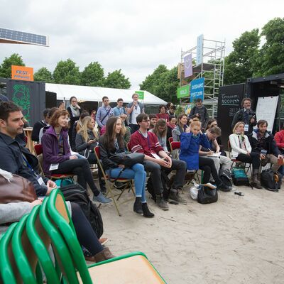 None_OuiShareFest-18May2016-CelineTrefle-81_27498407535.jpg