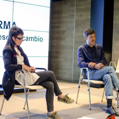 None_Miriam Moreno (Change Navigator) y Luis Tamayo (OuiShare)_29399474773.jpg