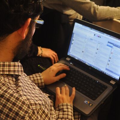 None_ComandateTom twitting about #ouishare_8586139569.jpg